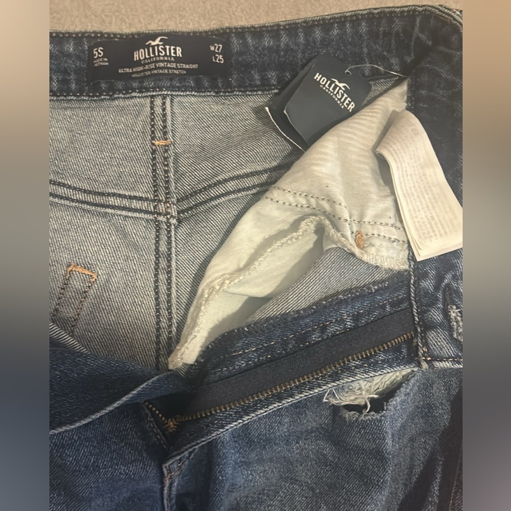 Hollister Jeans NWT